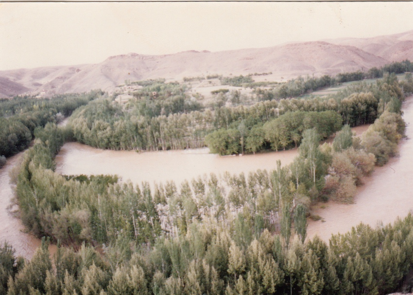 طغیان آب رود خانه زاینده رود در سال 1374 روستای مورکان 